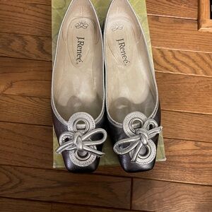 J.Renee Silver Metallic Bow Flats